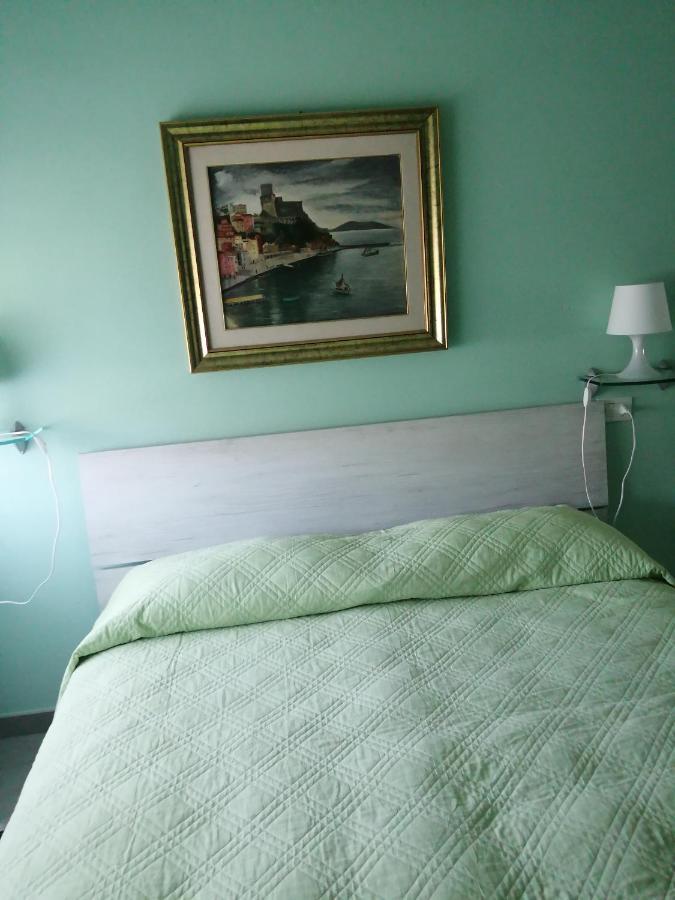 Bed and Breakfast Golfo Dei Poeti Леричі Екстер'єр фото